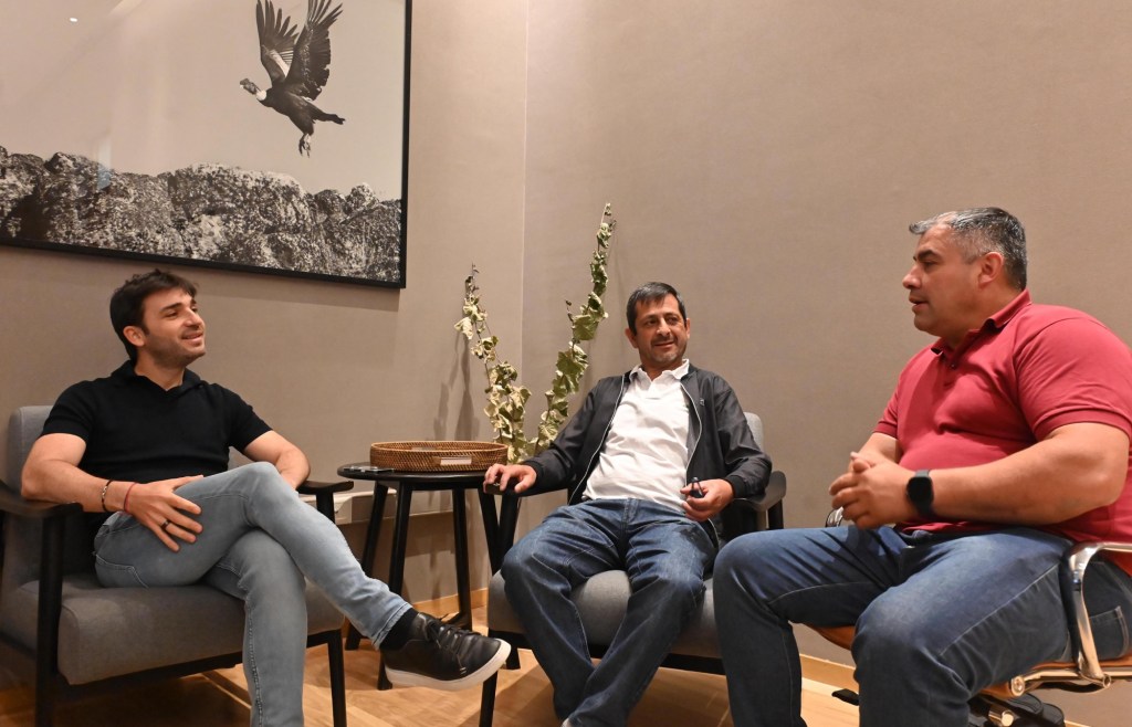 TORRES RECIBIÓ A LOS INTENDENTES DE EL HOYO Y&nbsp;CHOLILA