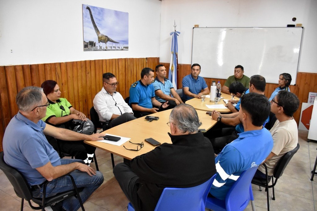 LA MUNICIPALIDAD DE TRELEW Y LA UNIDAD REGIONAL COORDINARON EL OPERATIVO DE SEGURIDAD PARA AÑO&nbsp;NUEVO