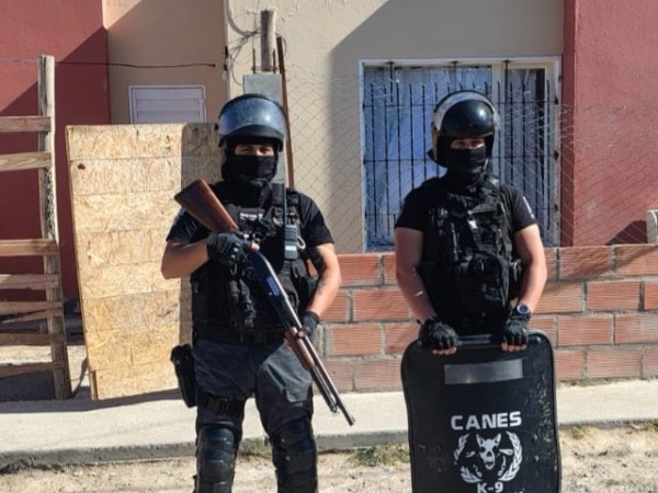 VERANO SEGURO: LA POLICÍA DEL CHUBUT REALIZÓ ALLANAMIENTOS VINCULADOS A UN VIOLENTO ROBO EN&nbsp;TRELEW