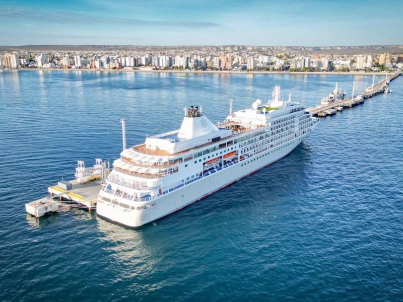 EL CRUCERO SILVER WHISPER ARRIBÓ A CHUBUT EN SU PRIMERA VISITA DE LA&nbsp;TEMPORADA
