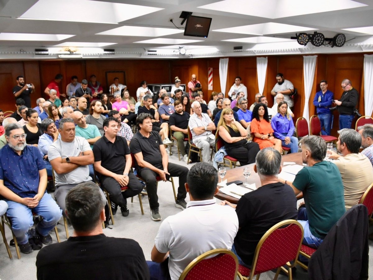 EL MUNICIPIO Y LA CICECH AVANZARON EN PROPUESTAS PARA ACOMPAÑAR AL SECTOR&nbsp;COMERCIAL