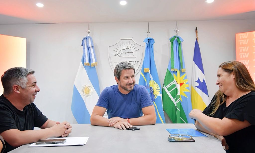 MERINO RECIBIÓ A LA NUEVA CONDUCCIÓN DEL HOCKEY DEL&nbsp;VALLE