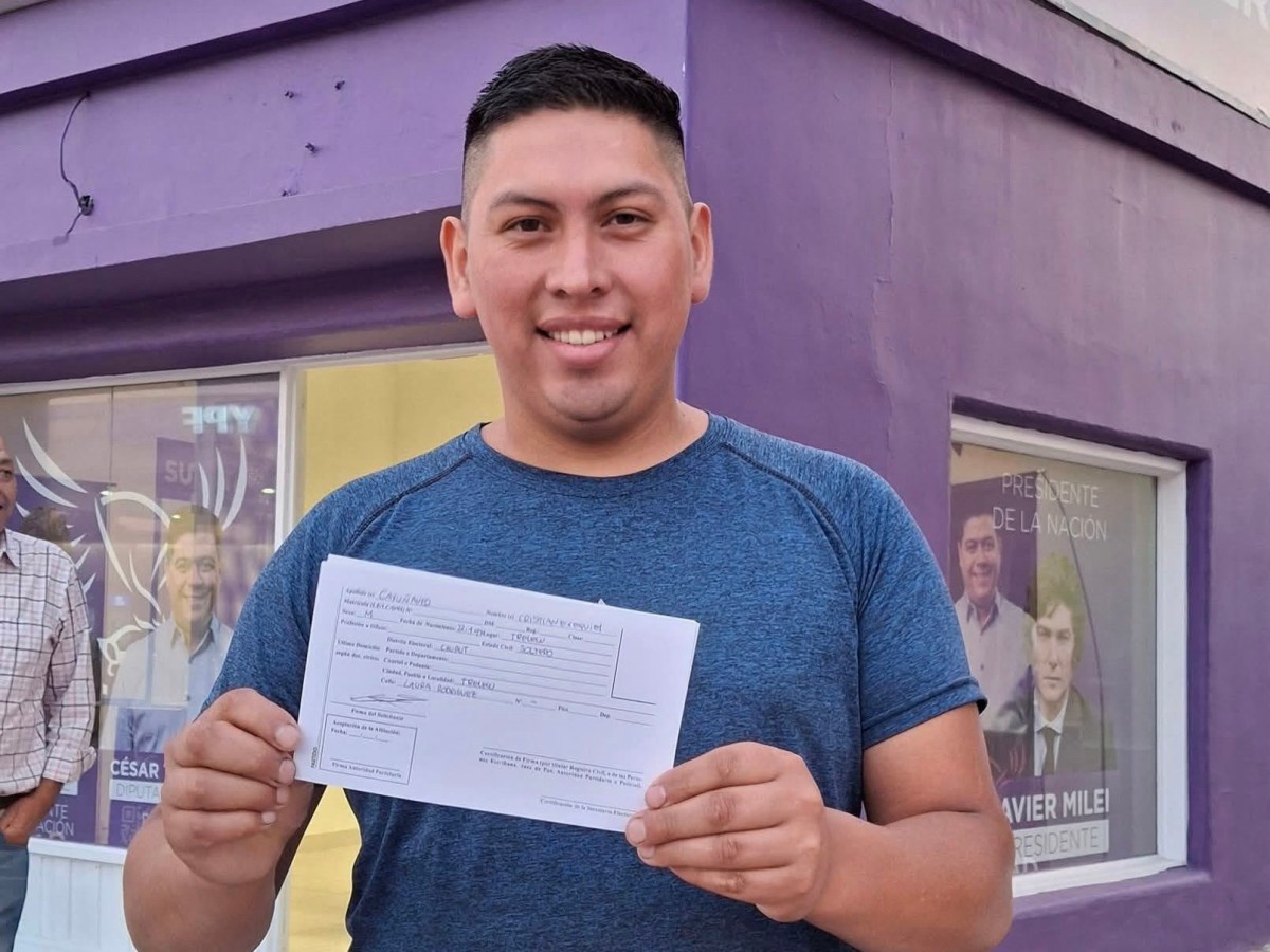 EXPLOTÓ LA INTERNA LIBERTARIA: “SI QUERÉS AFILIARTE A LLA TENÉS QUE SER UN ALCAHUETE DE&nbsp;TREFFINGER”