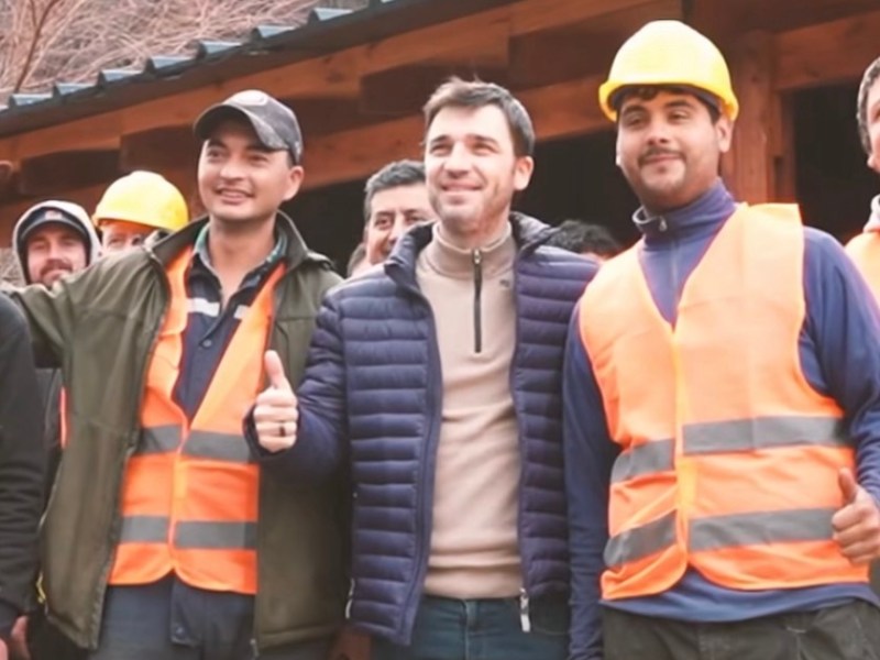 TORRES DESTACÓ LA ENTREGA DE VIVIENDAS EN LA COMARCA Y REAFIRMÓ EL COMPROMISO CON LAS FAMILIAS AFECTADAS POR LOS&nbsp;INCENDIOS