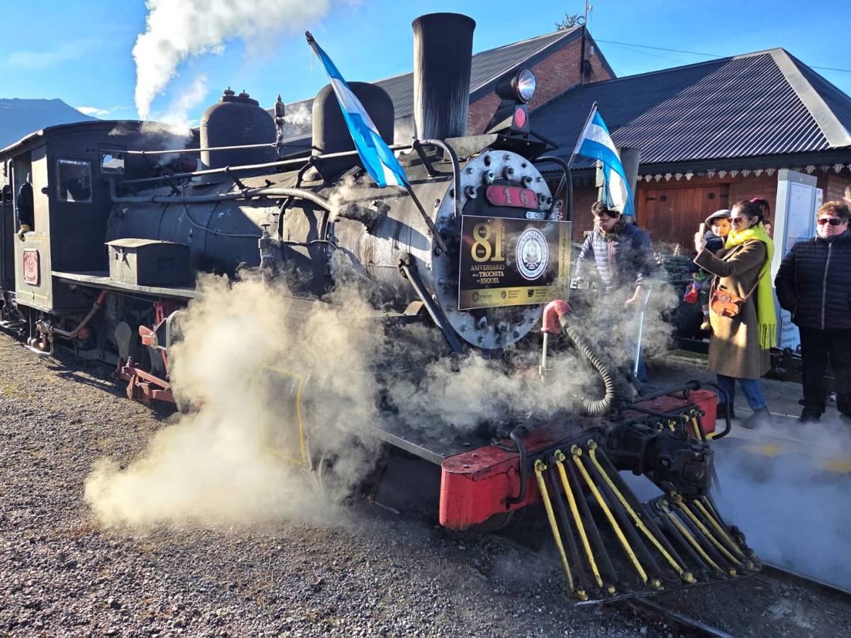 CON UN COLORIDO ACTO, “LA TROCHITA” CELEBRÓ EL 81° ANIVERSARIO DE LA LLEGADA A&nbsp;ESQUEL