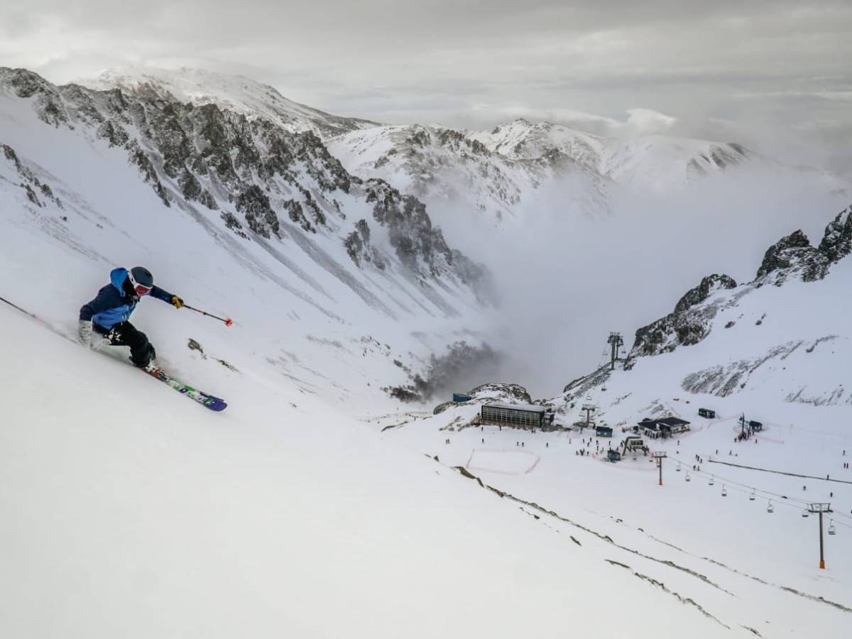 PROVINCIA COORDINA ACCIONES CON ESQUEL PARA LA TEMPORADA DE ESQUÍ 2026 EN LA&nbsp;HOYA