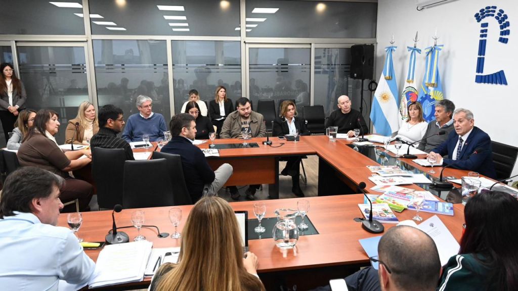 EL MINISTRO DE EDUCACIÓN PRESENTÓ EN LA LEGISLATURA UN BALANCE DE GESTIÓN Y LOS AVANCES EDUCATIVOS EN&nbsp;CHUBUT